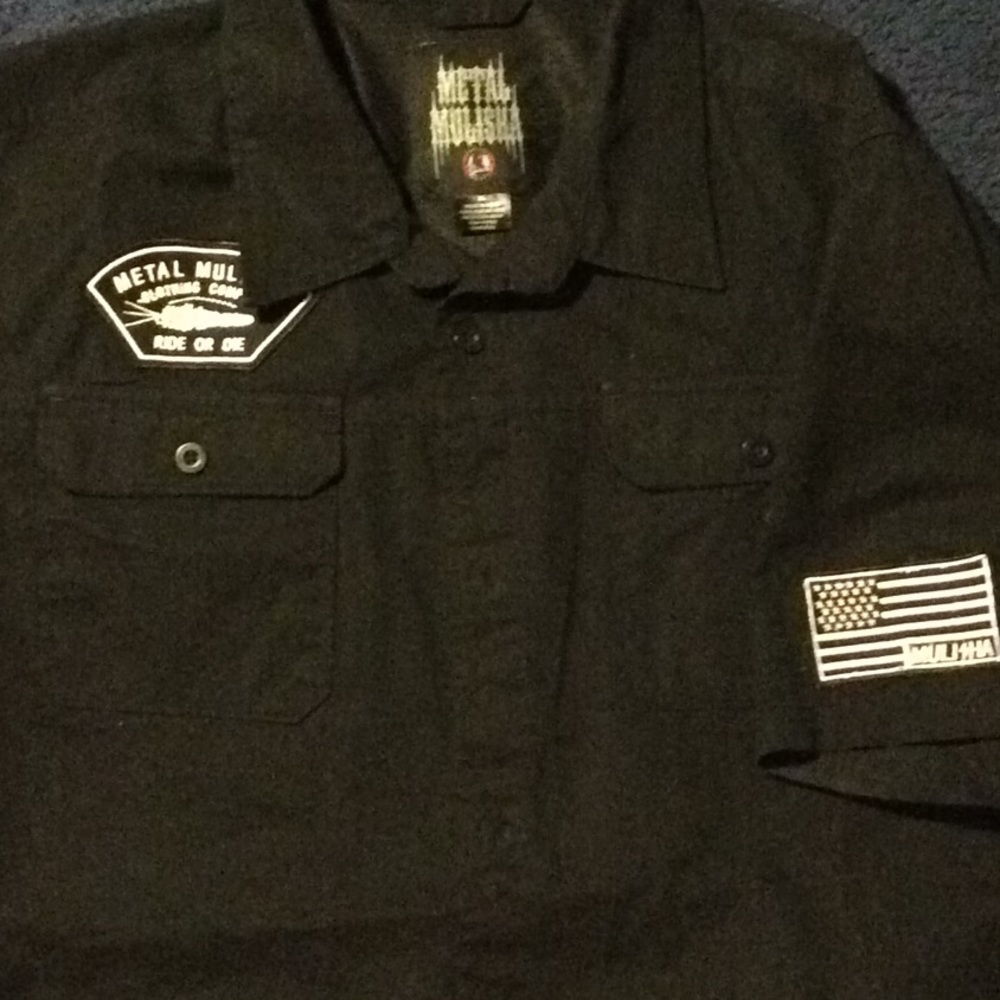 Metal Mulisha . Button up Black.
